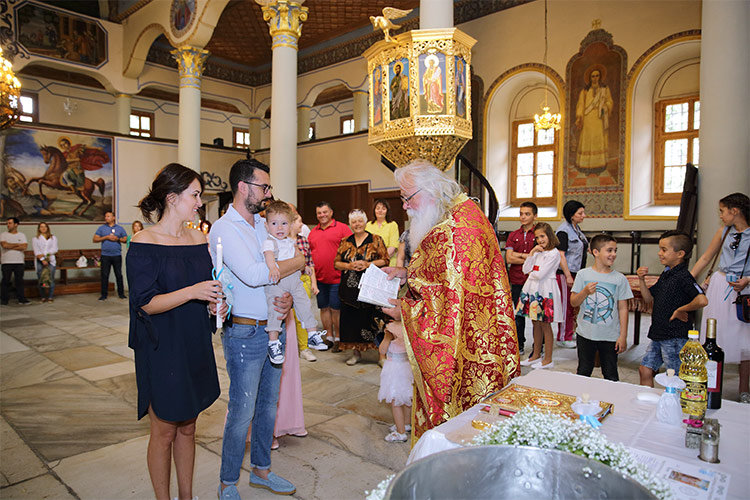 Кръщене на момче в храм "Св. Неделя", Пловдив.