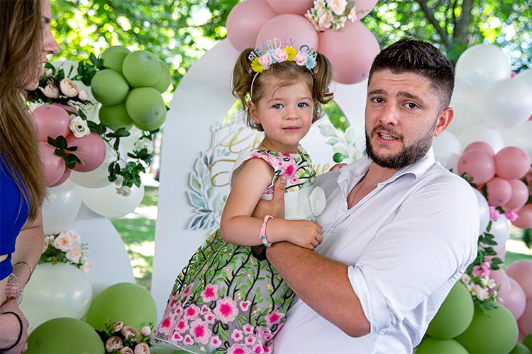 Момиченце празнува рожден ден и кръщене в ресорант Южен Полъх, град Пловдив.